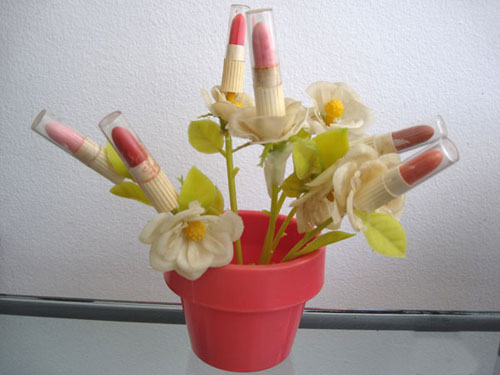 lipstick-flower-pot2