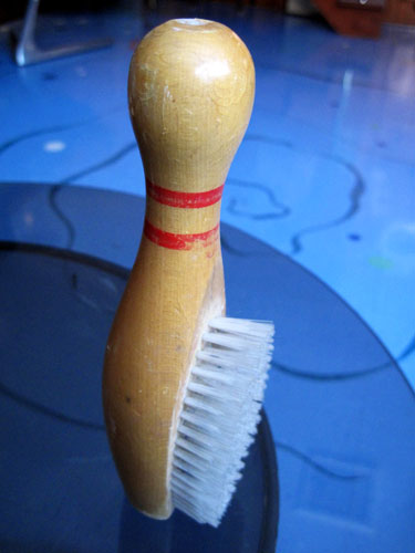 bowling-pin-brush_1108