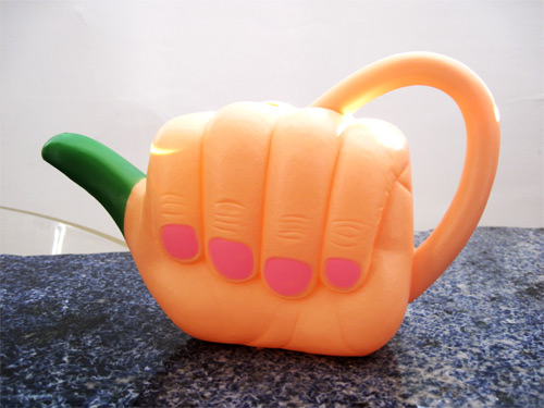 grn-thumb-pitcher_7488