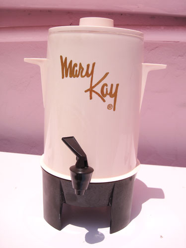 mary-kaye-coffee-urn_9183