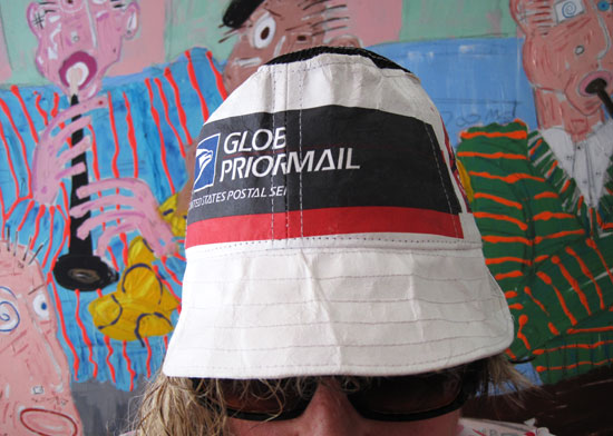 priority-mail-hat_8554