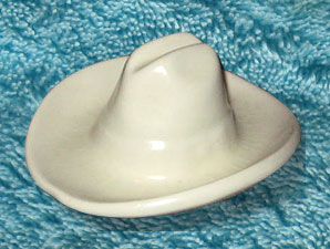 cowboy-hat-ashtray4