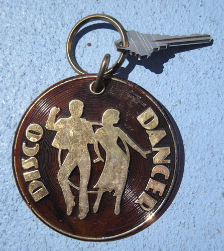 disco-dancer-keyring_2740