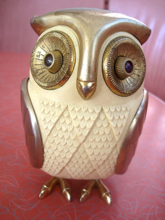 owl-transistor-radio_3549