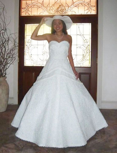 toilet-paper-wedding-gown-winner