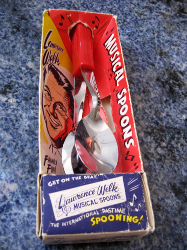 lawrence-welk-musical-spoons_1025