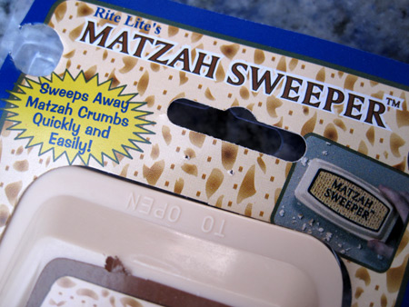 matzoh-sweeper_6187