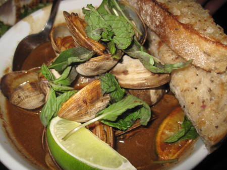 Black-Pepper-clams_6648