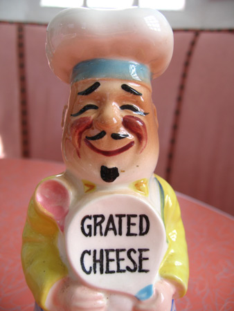 grated-cheese-chef-shaker_6034