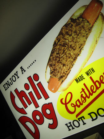 chili-dog-lighted-sign_2506