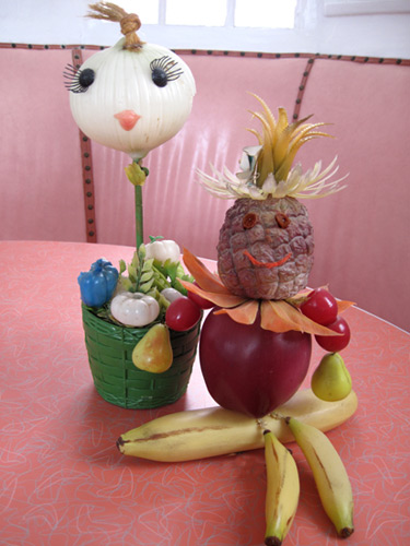 plastic-fruit,-vege-person_3071