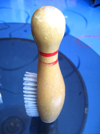bowling-pin-brush_1106 bowling-pin-brush_1106