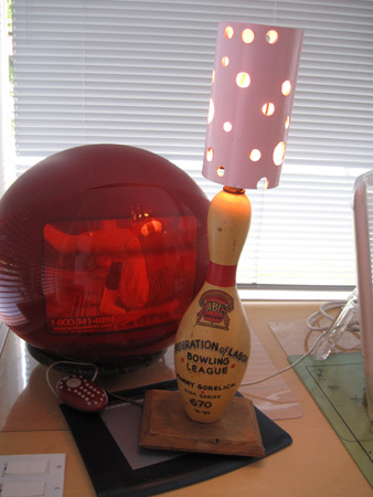 bowling-ball-lamp_4328