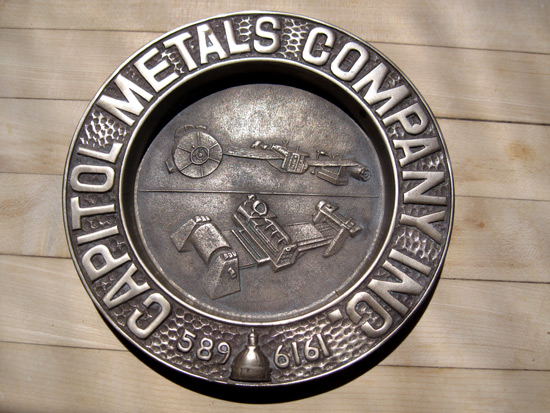 metal-company-ashtray_5321