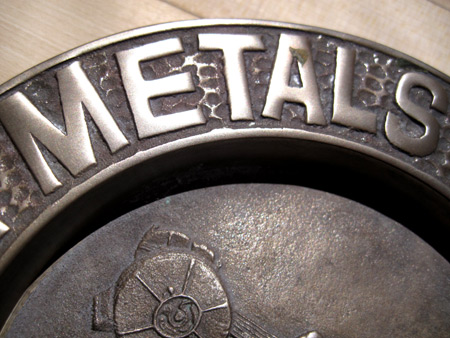 metal-company-ashtray_5322