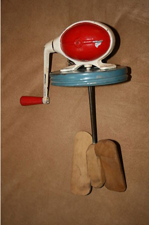 Vintage-Dazey-'Red-Football'-Butter-Churn