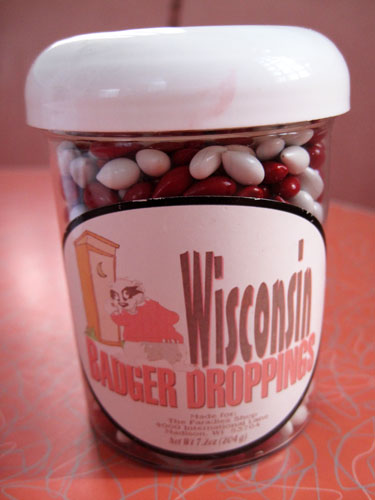 wisconsin-badger-droppings_0740